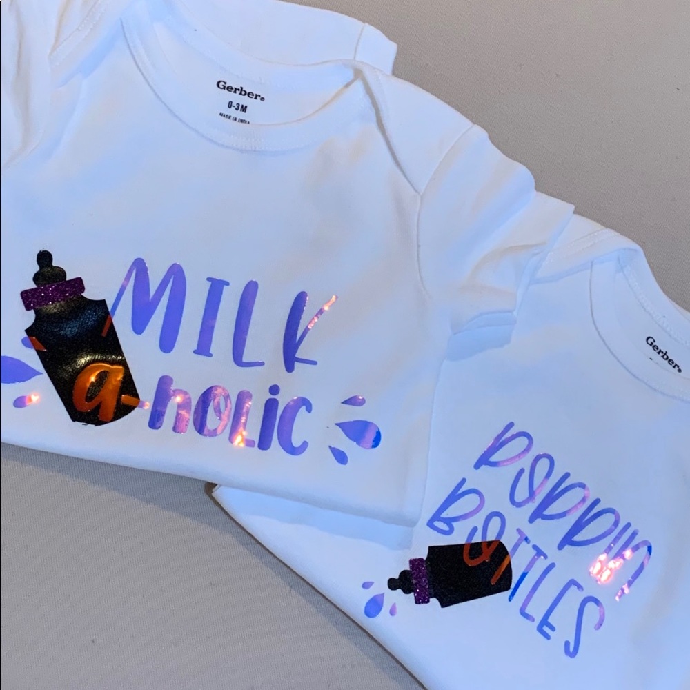 Gerber 0-3M Onesie “Milkaholic” and “Poppin Bottles”
